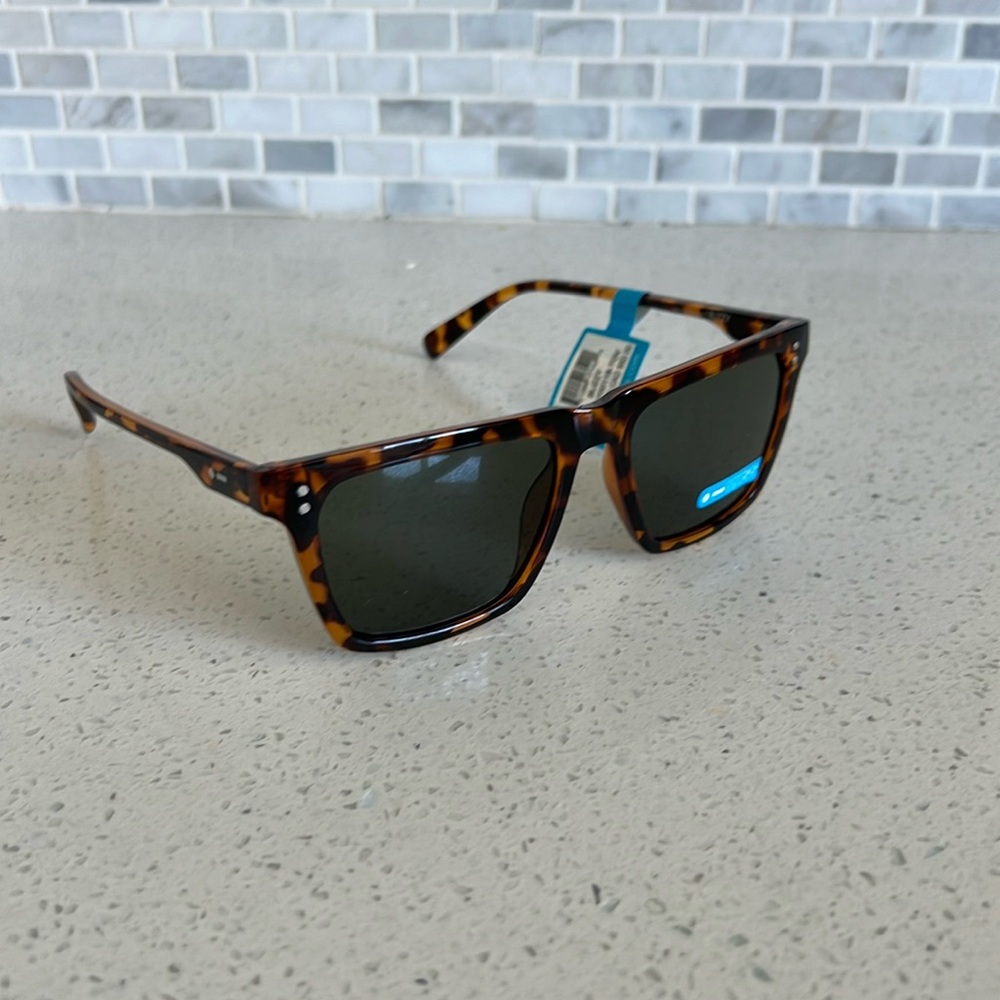Dot Dash Sunglasses - Buzzy Leopard UV400